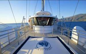 Το «Running on Waves» ξεκινά κρουαζιέρες με αφετηρία την Κω [φωτο]