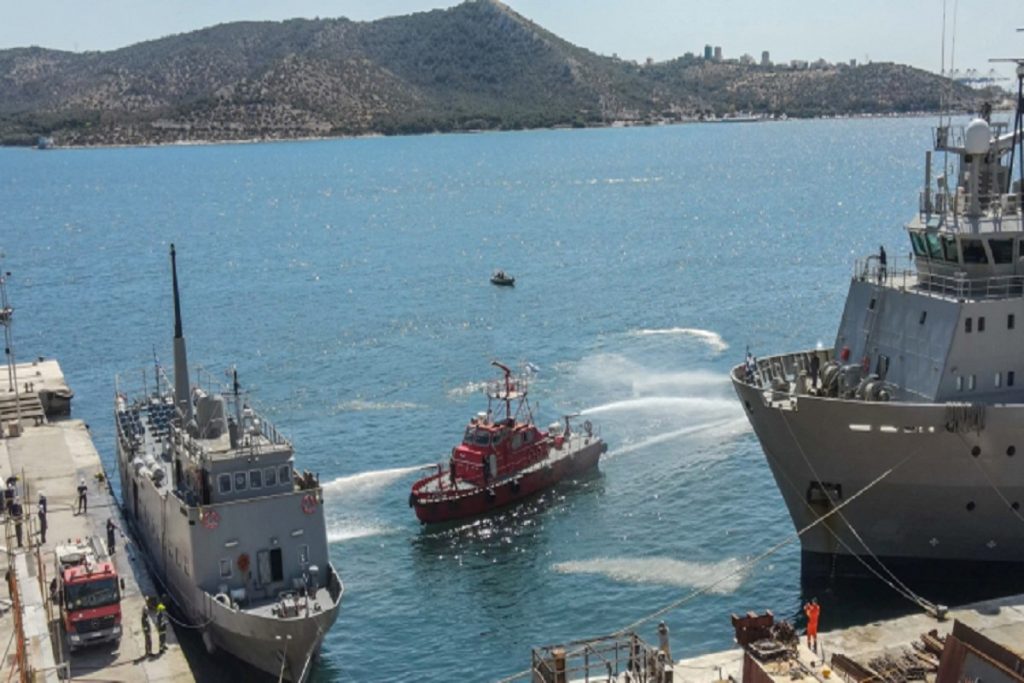 Άσκηση μείζονος ατυχήματος στο Ναύσταθμο Σαλαμίνας (photos)