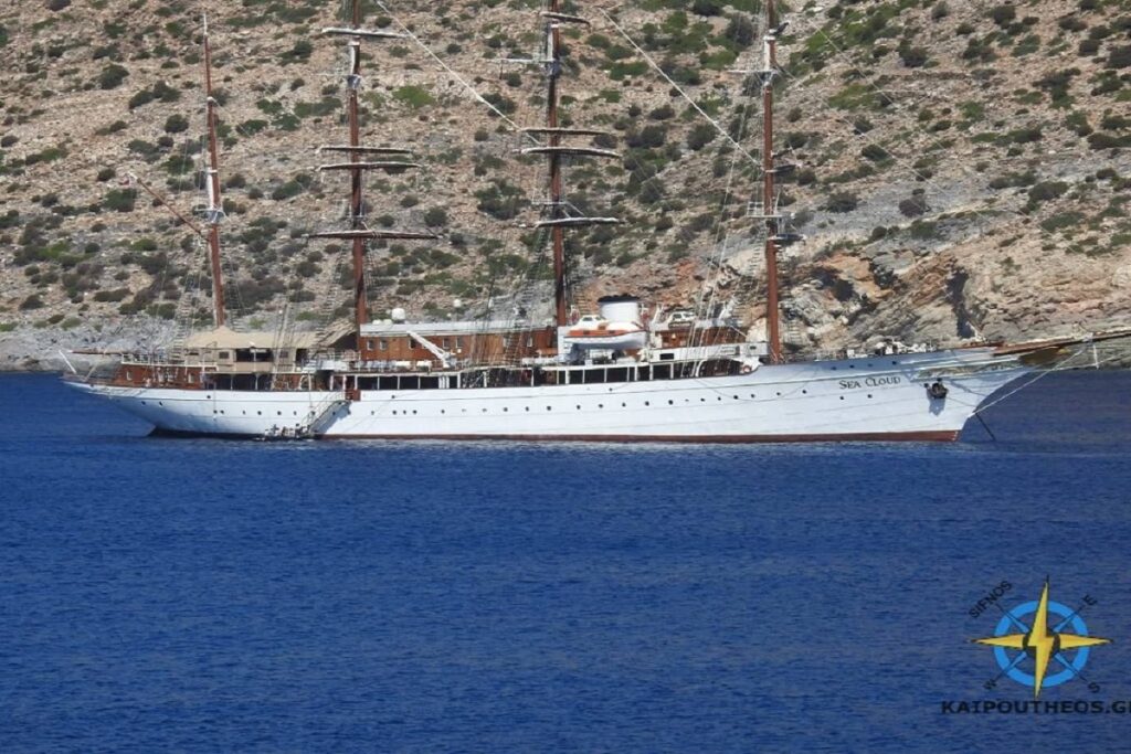 Στο λιμάνι Σίφνου το παλαιότερο ιστιοφόρο που ταξιδεύει στους ωκεανούς (video & photo)
