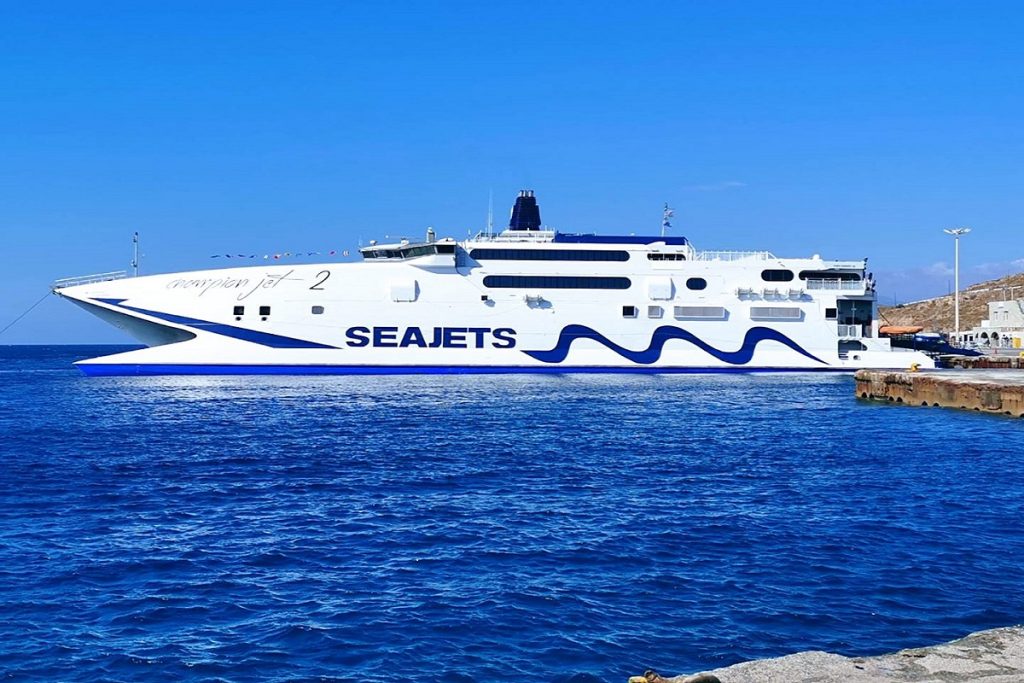 Η Seajets αγόρασε τέσσερα πλοία από την Golden Star Ferries