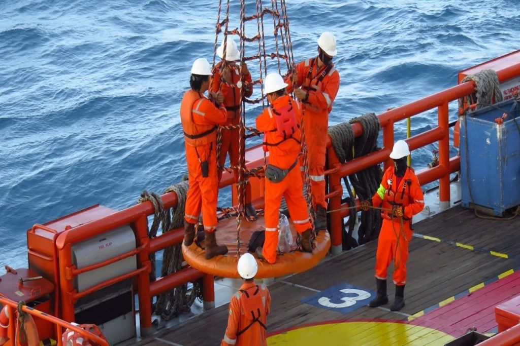 Συμφωνήθηκε αύξηση στους μισθούς των ναυτικών