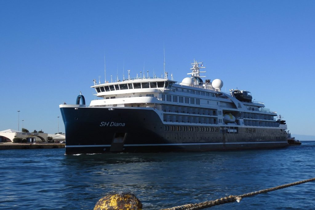 Στον Πειραιά για πρώτη φορά το mega yacht SH DIANA (video)