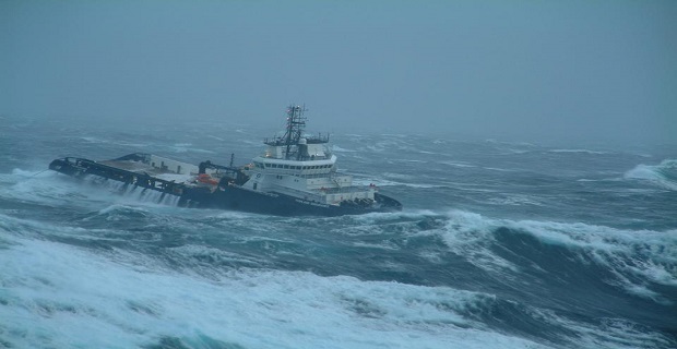 ship_in_storm_
