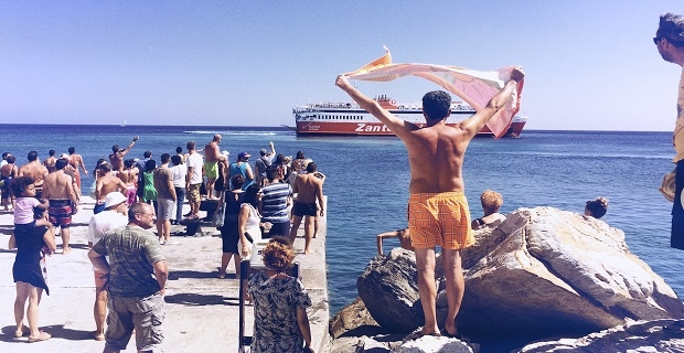 sikinos_adamantios_korais_