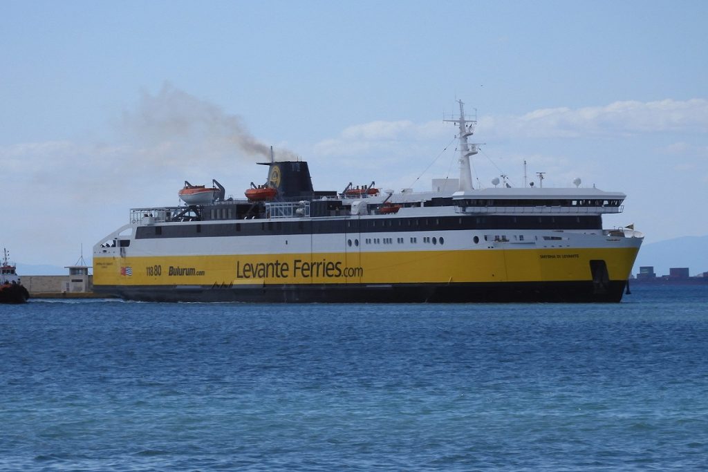Παγκόσμια βράβευση Smyrna di Levante από τα Shippax Awards ως καλύτερη και πολυτελέστερη μετασκευή πλοίου για το 2023