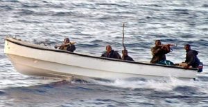 somaloi_peirates_epithethikan_se_forhgo_ploio_