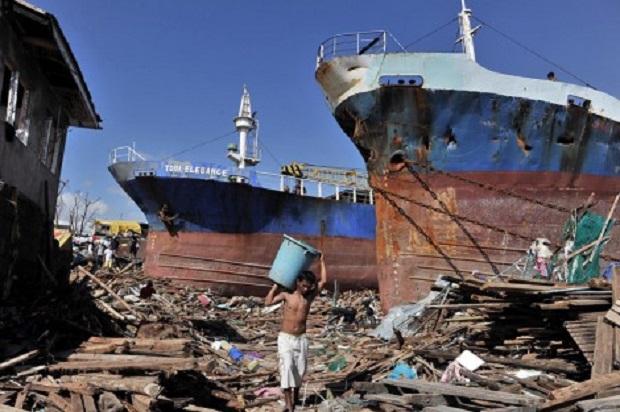 souper-tyfwnas-prosaraksi-ploiwn-sti-steria