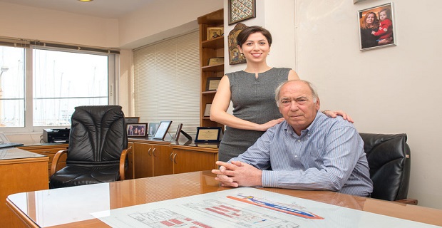 Με τον πατέρα της Γιώργο Σπανό, ιδρυτή και πρόεδρο της “Dodekanisos Seaways”