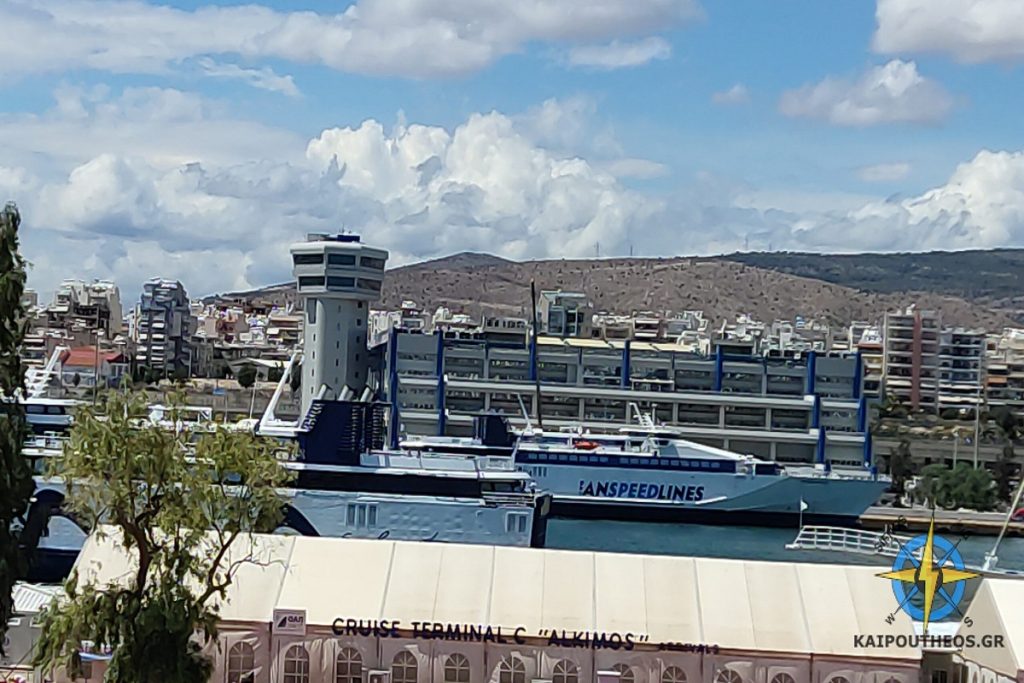 Το Superrunner Jet περνάει δίπλα από τα μισοσβησμενα σινιάλα του Speedrunner 3 (video)