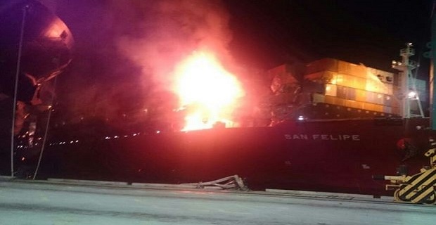 sugkroush_kai_purkagia_metaksu_ploiwn1