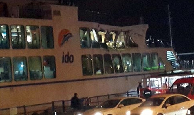 sugkroush_ploiwn_sto_limani_tis_kwnstantinoupolhs2