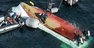 sugkrousi_alieutikou-me-iapwniko_polemiko_ploio_nautilia_