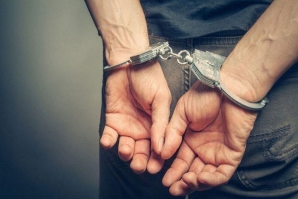 Σύλληψη πλοιάρχου για υπεράριθμους επιβάτες