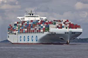 sunelhfthisan-3-atoma-gia-thin-epithesi-jata-tou-cosco-asia-sto-souez