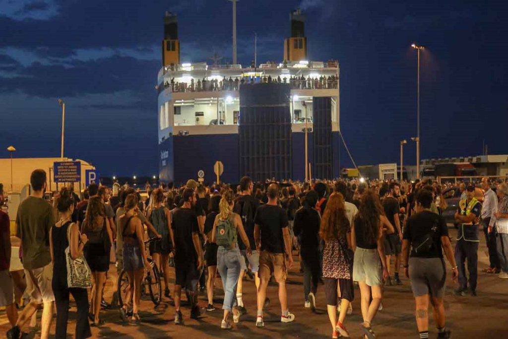 Τέλος από τη γραμμή Ηράκλειο – Πειραιάς το Blue Horizon