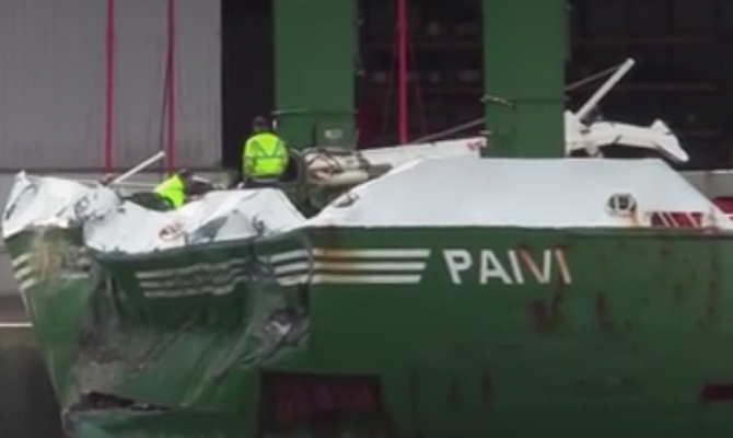 Σφοδρή σύγκρουση δύο φορτηγών πλοίων στο κανάλι του Κίελου– Σοβαρές ζημιές υπέστησαν και τα δύο πλοία