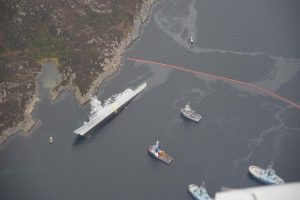 sygkroysh-tanker-me-fregata