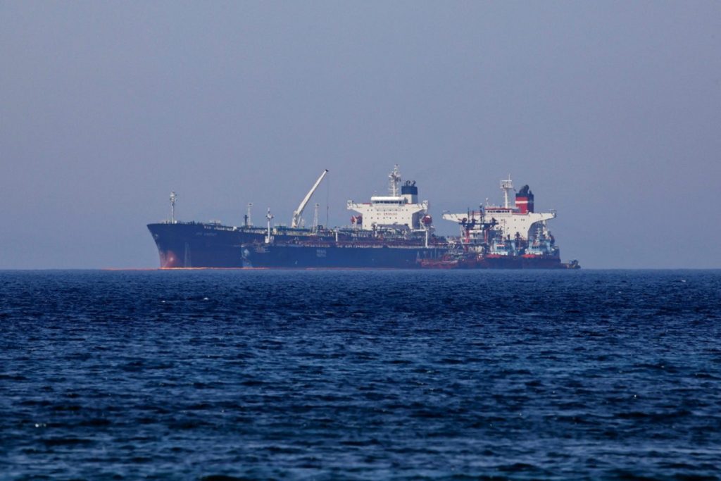 Η ναυτιλιακή βιομηχανία ζητά ασφαλή διέλευση των πλοίων στον Περσικό Κόλπο μετά την κατάσχεση των ελληνικών δεξαμενόπλοιων