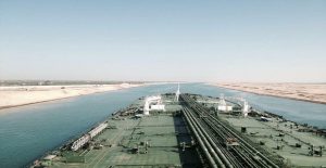 tanker_suez_