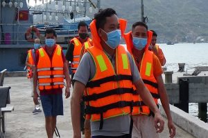 tau-hang-bi-tong-chim-1-3451-1