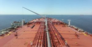 thanatos_nautikou_se_dexamenoploio_