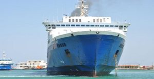 theofilos_nel_aktoploia_