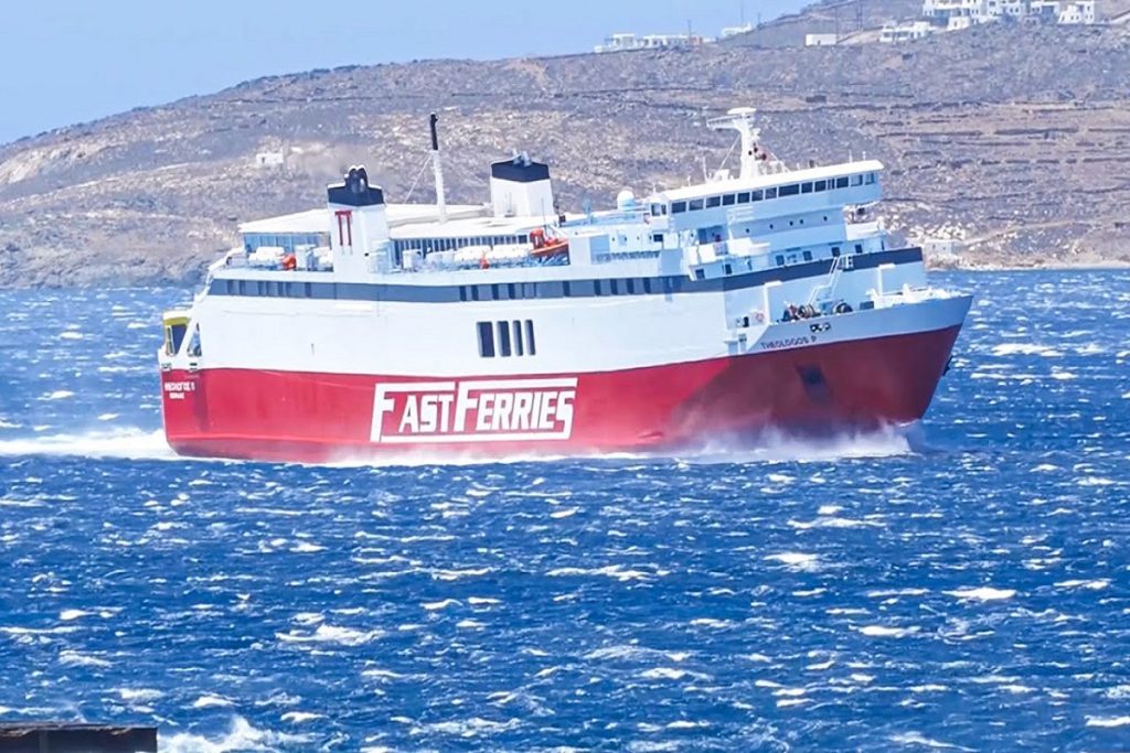 Αυτοί είναι οι Έλληνες καπεταναίοι! Εντυπωσιακή μανούβρα κόντρα στους άνεμους
