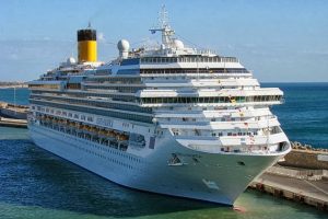 to-costa-pacifica-katapleei-th-deutera-sto-limani-tis-thessalonikhs