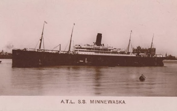 to_nauagio_stin_souda2