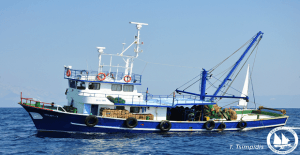 tourkikes_mixanotrates_