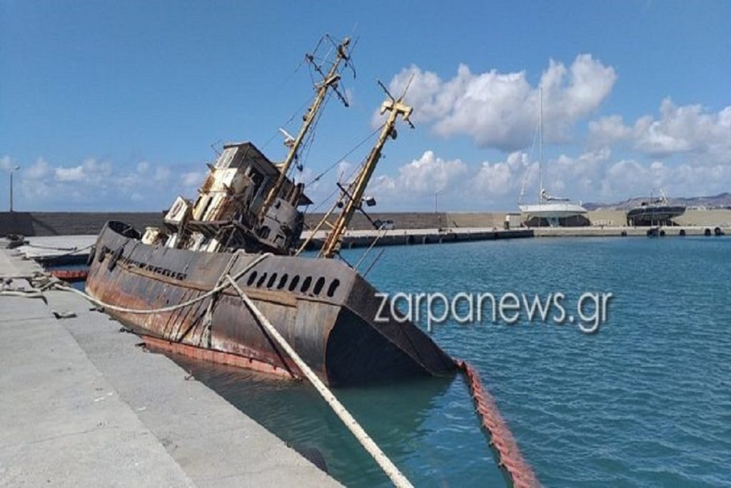 Εξελίξεις για το μισοβυθισμένο τσιγαράδικο στην Παλαιόχωρα Χανίων (video & photo)