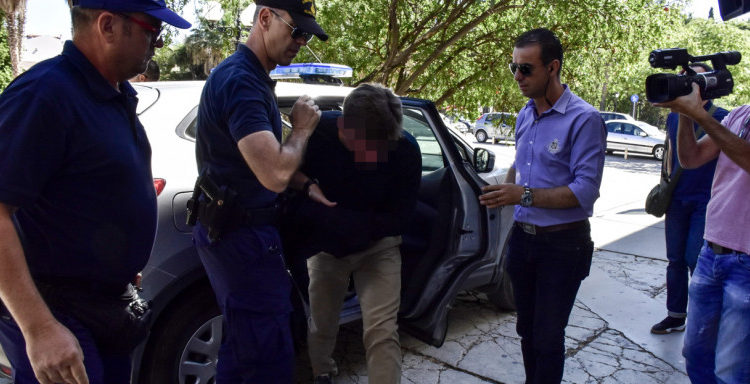 Ελεύθερος με περιοριστικούς όρους ο 44χρονος που προκάλεσε την τραγωδία στο Πόρτο Χέλι! (BINTEO)