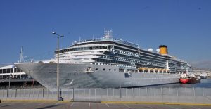 upodoxi_protou_krouazieroploiou_tis_xronias