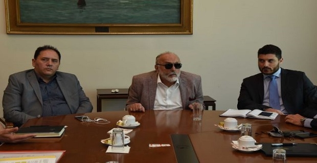 Στα βαρέα και ανθυγιεινά επαγγέλματα οι εργαζόμενοι στους προβλήτες ΙΙ και ΙΙΙ του Λιμανιού του Πειραιά