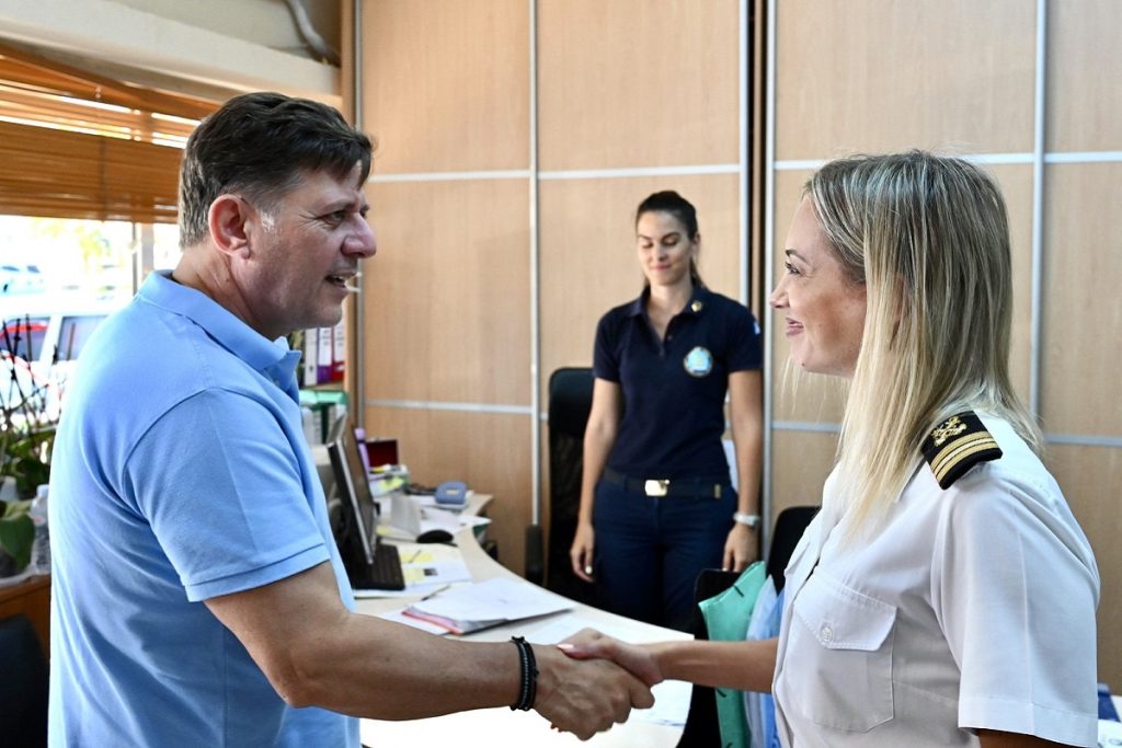 Στο Λιμεναρχείο Σαρωνικού ο υπουργός Ναυτιλίας και Νησιωτικής Πολιτικής