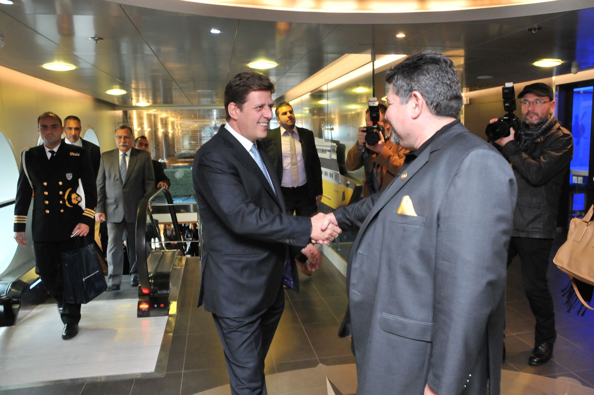 varvitsiotis_fiori_di_lenande1