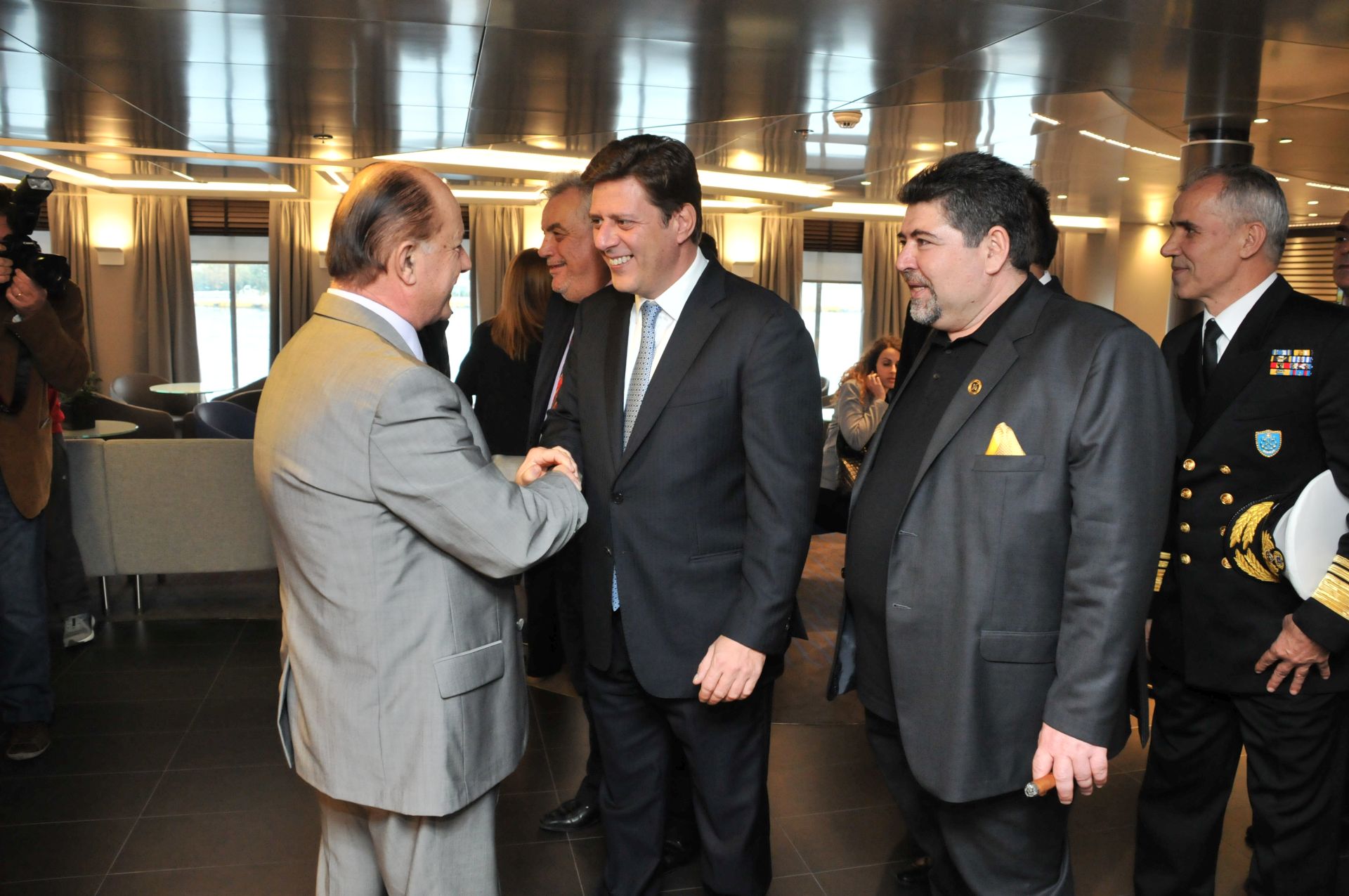 varvitsiotis_fiori_di_lenande_