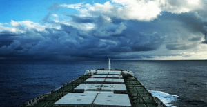 vessel_cloud_sea_nautilia_