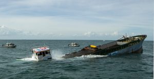 vithisi_ploiou_texnitos_ufalos