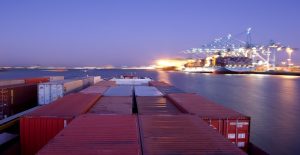 vrethike-megalh-posothta-kokainhs-se-ploio-konteiner