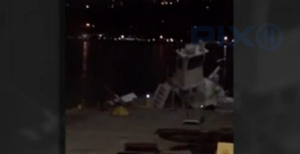 Δείτε την τραγική στιγμή της βύθισης ρυμουλκού στον ποταμό Hudson (video)
