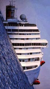 xekinhse-h-dikh-gia-to-costa-concordia