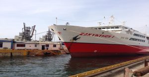 zakinthos_i_aktoploia_