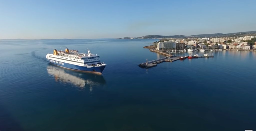 ΒΙΝΤΕΟ DRONE: Η εντυπωσιακή μανούβρα του πλοίου Διαγόρας στο λιμάνι της Χίου