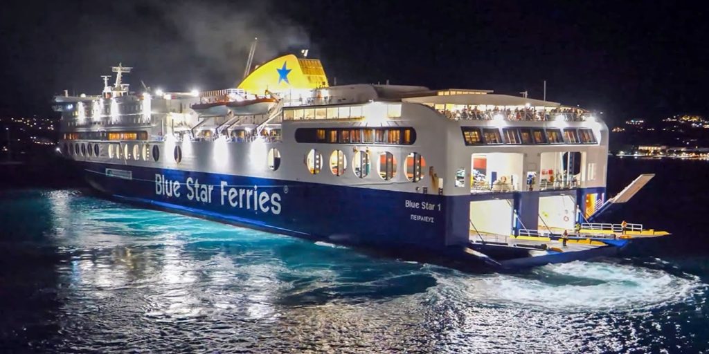 Blue Star 1: Δένει στην Πάρο σε 3 λεπτά! (video)