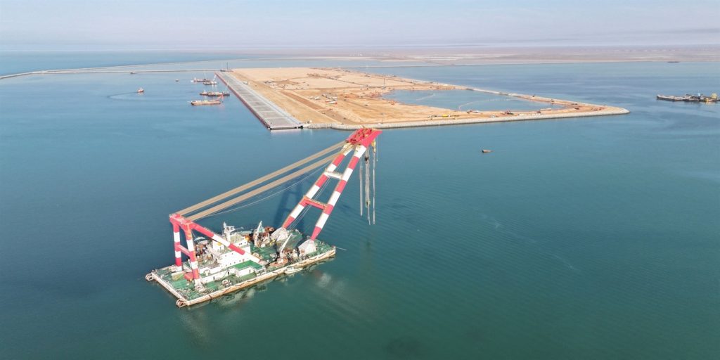 Εμπορικό δρόμο παράκαμψης του Σουέζ κατασκευάζει το Ιράκ