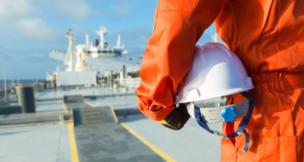 Ποια είναι τα καθήκοντα ενός δόκιμου πλοιάρχου και μηχανικού εμπορικού ναυτικού – Χρήσιμες ερωτοαπαντήσεις