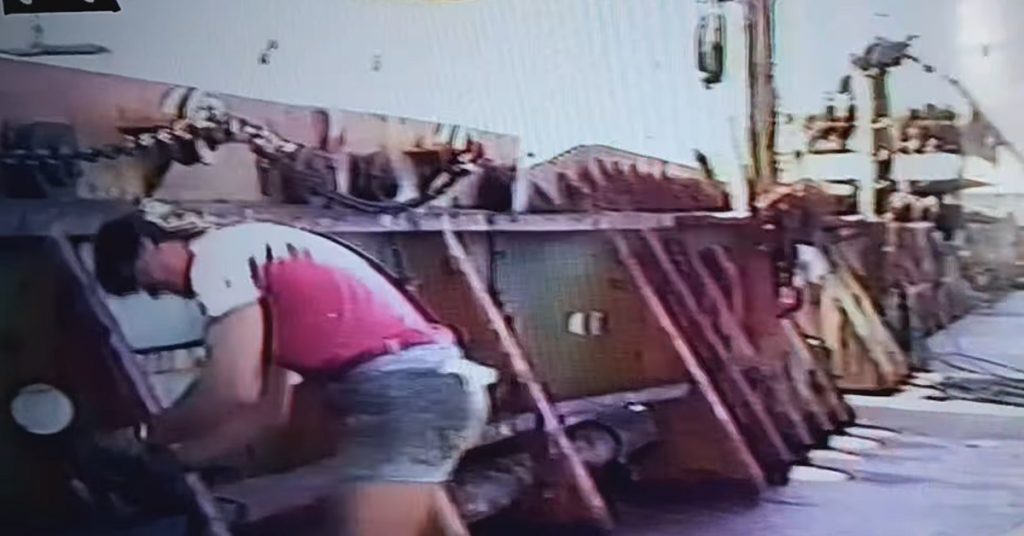 Εκφόρτωση φορτηγού Afros στο Puerto Cabello πριν 30 χρόνια