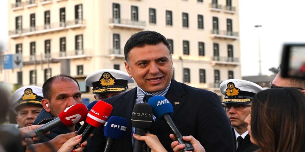 Κικίλιας: Επιπλέον 50 λιμενικοί στο λιμάνι του Πειραιά, πρέπει να τηρούνται οι κανόνες ασφαλείας