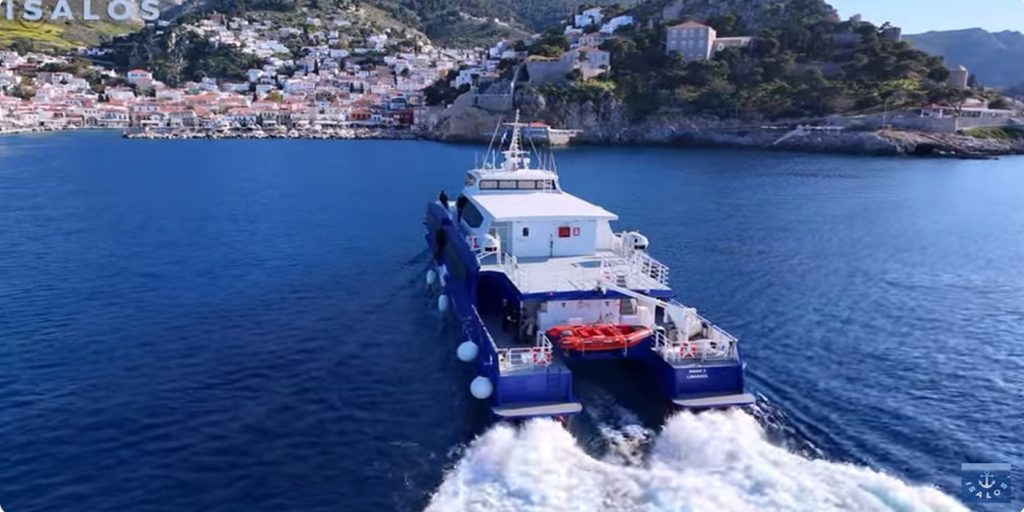Magic 2: Εντυπωσιακή άφιξη στην Ύδρα για το νεώτερο σκάφος της ακτοπλοΐας! (video)